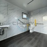 Sanitários móveis adaptados para pessoas com deficiência - Image 6