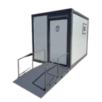 Sanitários móveis adaptados para pessoas com deficiência